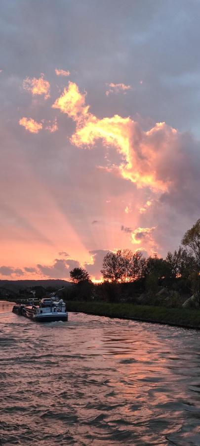 Bed and Breakfast Bateau Entre Lille Et Paris Thourotte Esterno foto